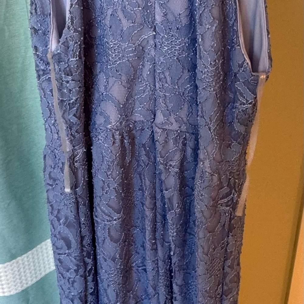 Francesca’s Lace halter maxi dress - Picture 4 of 6